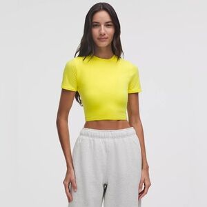 Lululemon Wundermost Nulu Ultrasoft Yellow Crewneck Short Sleeve Cropped Tee XL